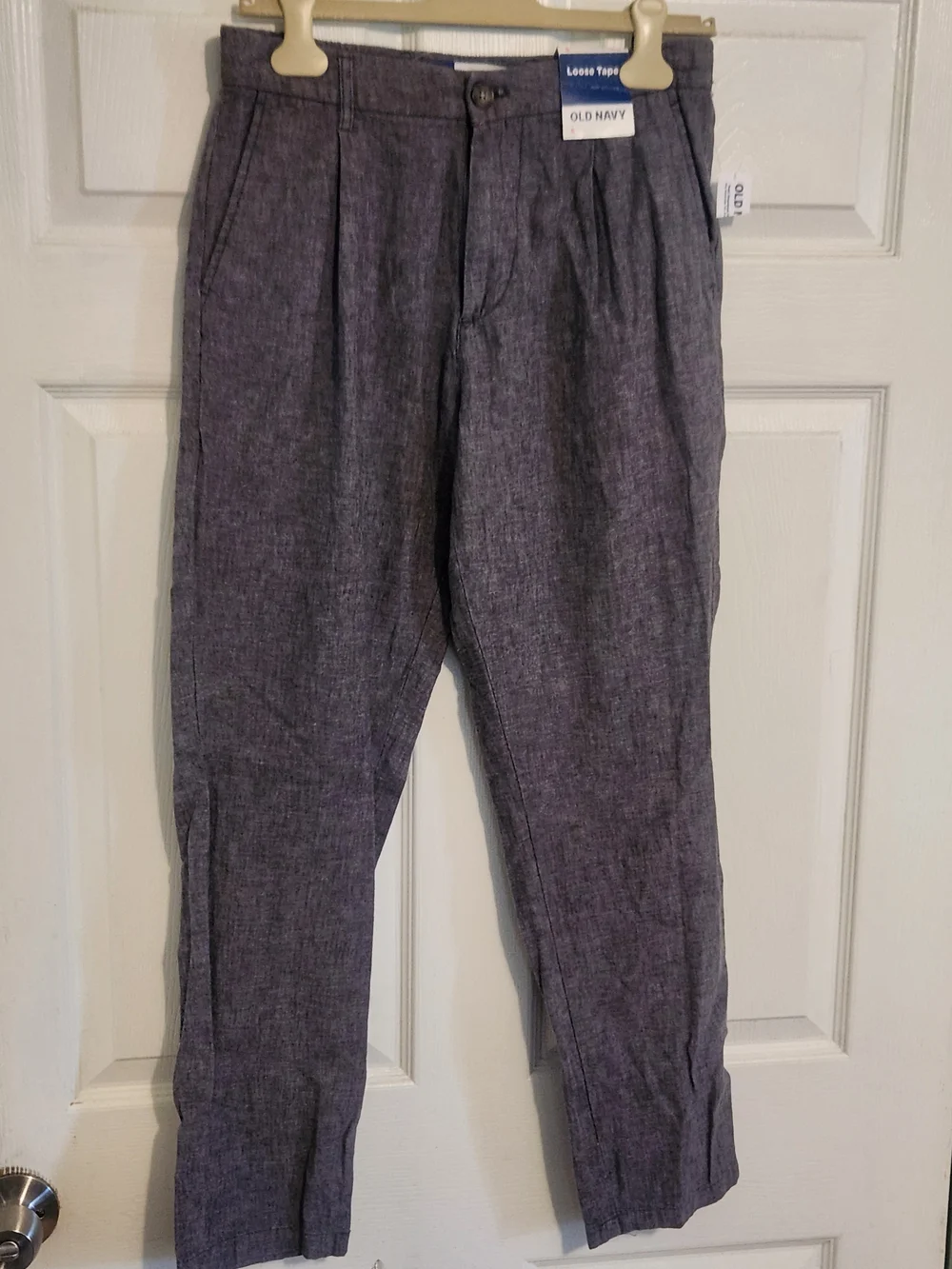 Old Navy Men's Heathered Charcoal Pleated Chinos